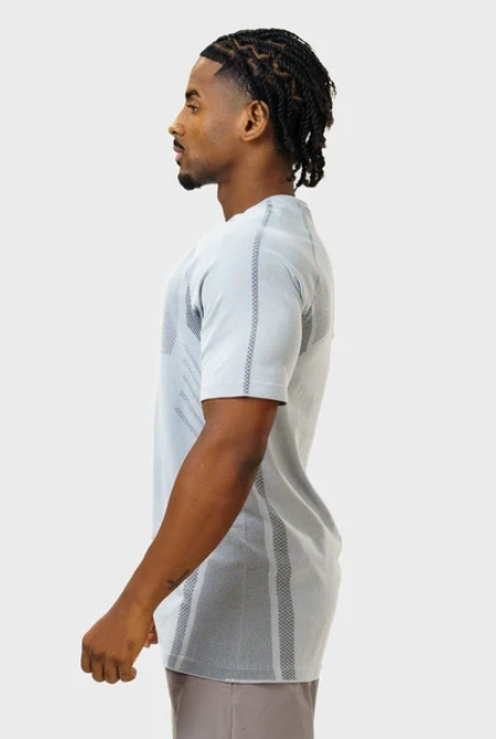 Camiseta Apex Dry Iron Cinza Gelo - Sem Costura - Imagem 4