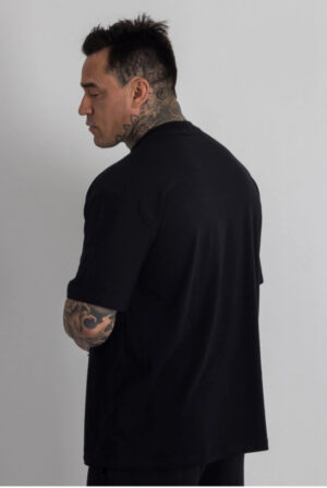 Camiseta Oversized Bordada Preta