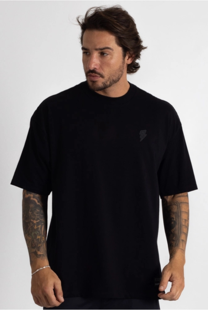 Camiseta Oversized Preta Básica Crown Training