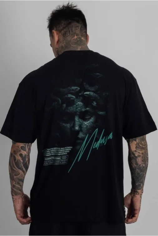 Camiseta Oversized Deuses Medusa Preta